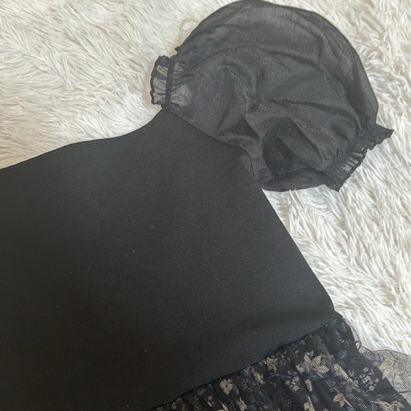 Beautiful kids dress floral with puff sleeves size 12 byZunie - Picture 3 of 4